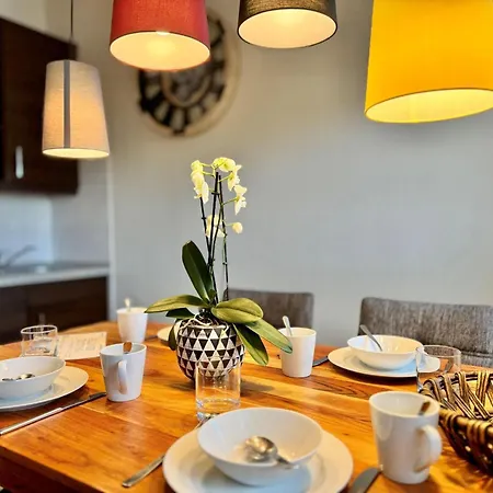 Moderne Mit Zwei Schlafzimmern Apartment
