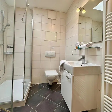 Moderne Mit Zwei Schlafzimmern Apartment Sellin (Rugen)